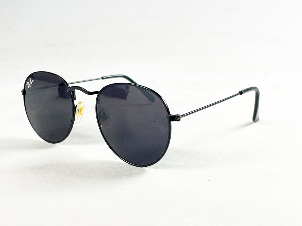 Par de lentes de sol con estuche - imagen 2