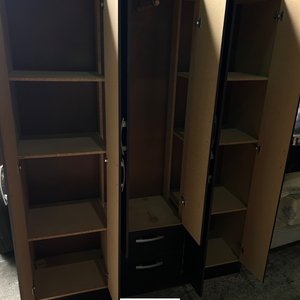 Ropero de Tres Puertas en MDF Color Chocolate - imagen 3