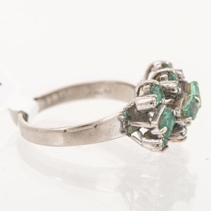 Anillo Oro 18k con Esmeraldas y Brillantes Talle 18mm - imagen 2