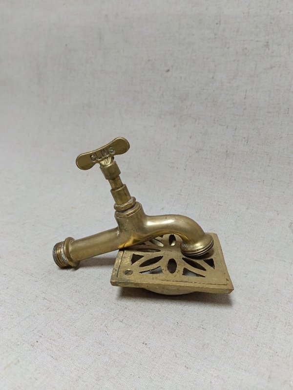 2 piezas de bronce: canilla y rejilla bronce - imagen 2