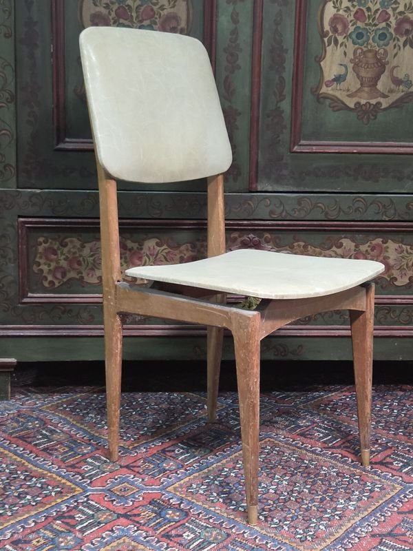 Silla de Diseño Estilo Años 60