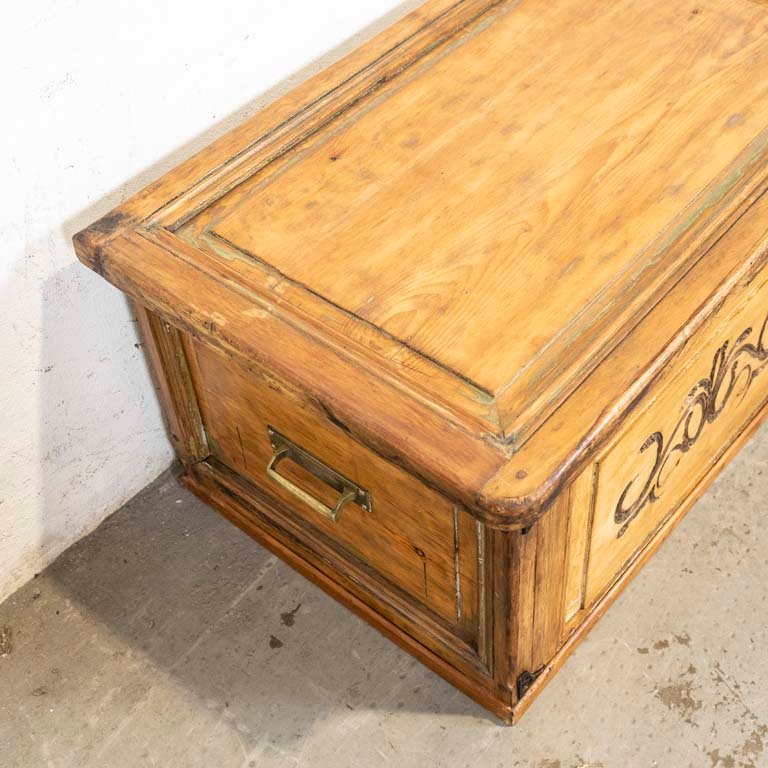 Item 2106374 - Image 1