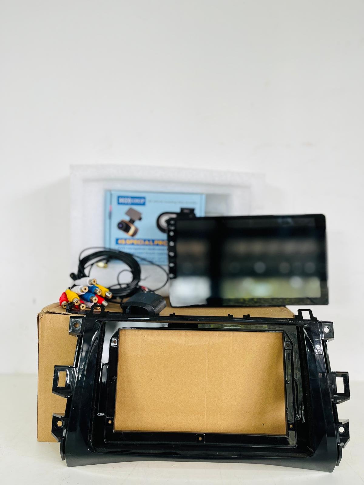 Radio Pantalla para Auto con GPS y Cámara HD