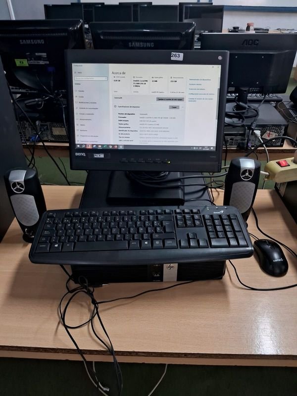 Computadora Completa con Accesorios - imagen 1