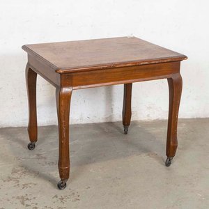 Lote siguiente: Mesa de Sala Francesa Rodante con Detalles