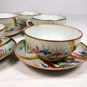 Juego de Tazas y Platos de Porcelana Japonesa - 9 Piezas - imagen 4