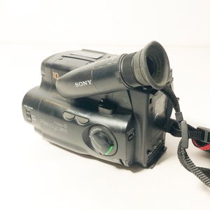 Cámara de Video Sony Handycam CCD-TR350 con Estuche y Accesorios - imagen 3