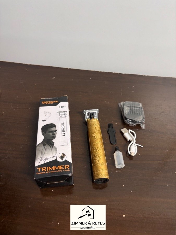 Máquina Cortapelo Profesional Vintage T9 Dorada