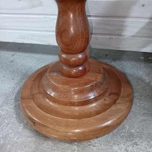 Maniquí Antiguo de Tela Beige con Base de Madera - imagen 3