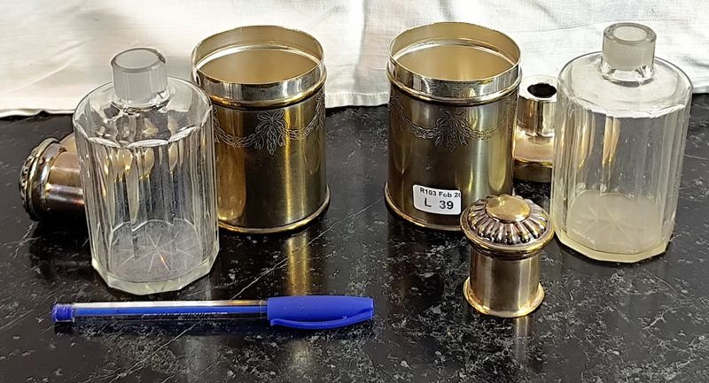 Par de perfumeros antiguos metálicos con detalles en los bordes - imagen 3