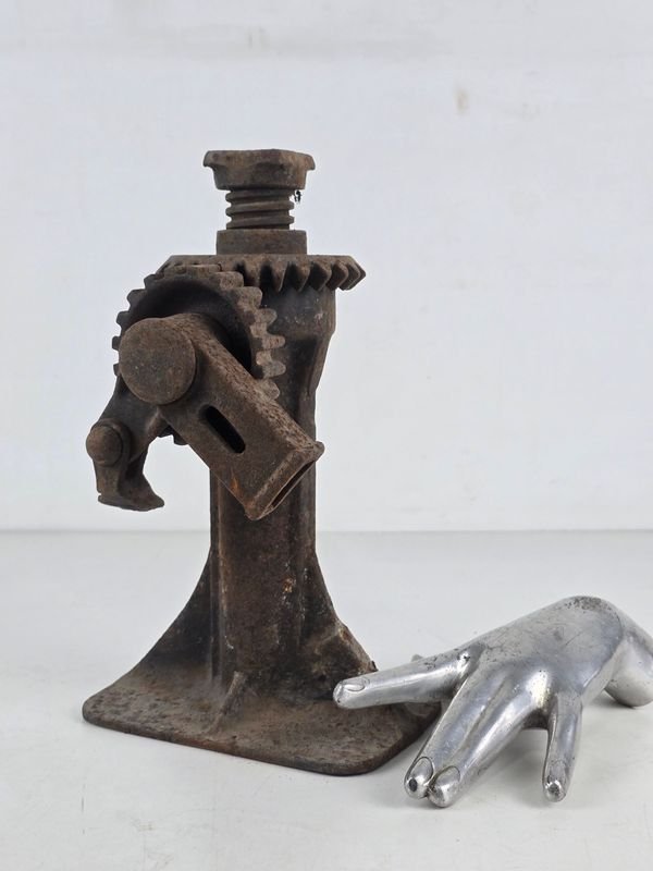 Gato Mecánico Antiguo para Vehículos