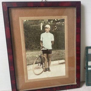 Lote de Fotografías Antiguas de Ciclismo y Eventos Deportivos - imagen 1