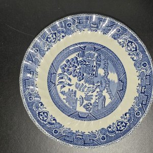 Juego de 4 Platos de Cerámica Inglesa con Decoración Azul y Escenas de Paisaje - imagen 10