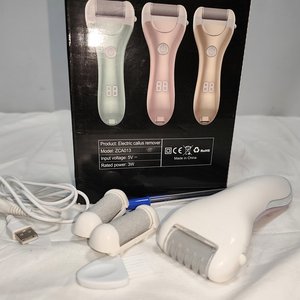 Removedor de Callos Recargable Eléctrico con Accesorios y Caja - imagen 2