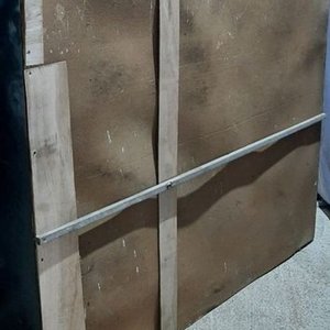Ropero Negro de Madera con 3 Puertas - imagen 3