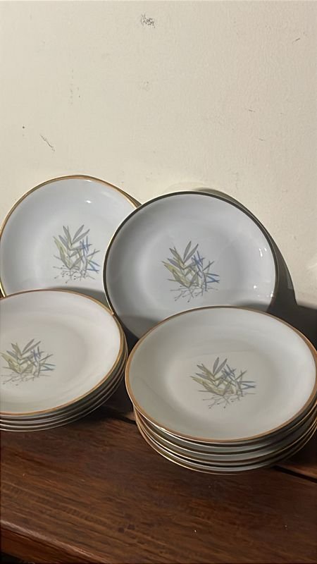 Item 851819 - Image 1