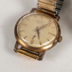 Dos Relojes de Pulsera para Hombre: Casio Digital y Watra Clásico - imagen 2