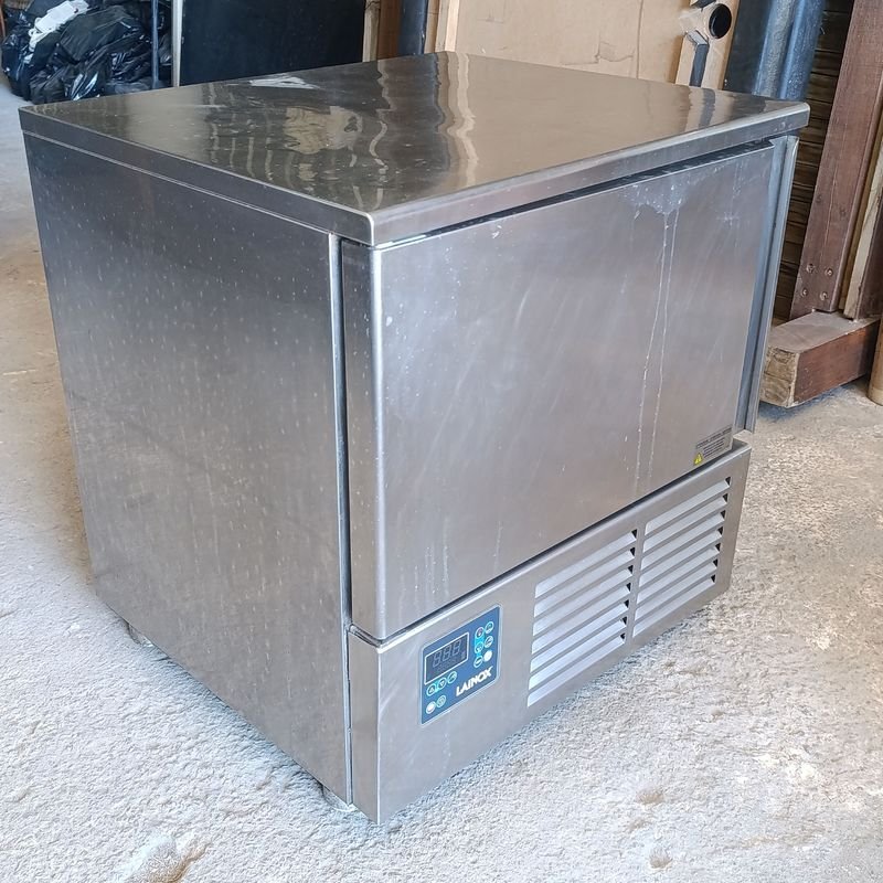 Lote siguiente: Blast Chiller / Shock Freezer Lainox RCM051S ABB BF051+