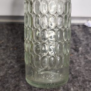 Botella Antigua de Vidrio Labrado Urreta Salto - imagen 3