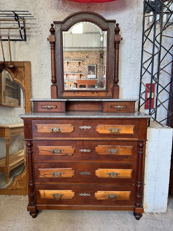 Item 877744 - Image 0