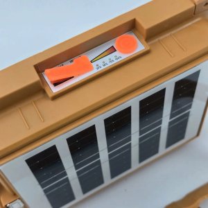 Foco de Trabajo LED Solar KEEMTOR 300W Portátil - imagen 3