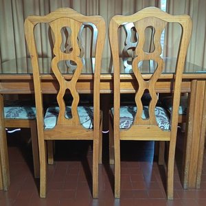Lote anterior: Juego de Comedor: Mesa Extensible con Tapa de Vidrio y 6 Sillas Tapizadas
