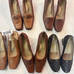 Lote anterior: Lote de 5 Pares de Zapatos de Cuero para Mujer - Talle 36