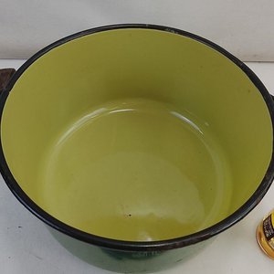 Set de 5 Piezas: Tablas de Madera y Cacerolas Enlozado Verde y Negro - imagen 16