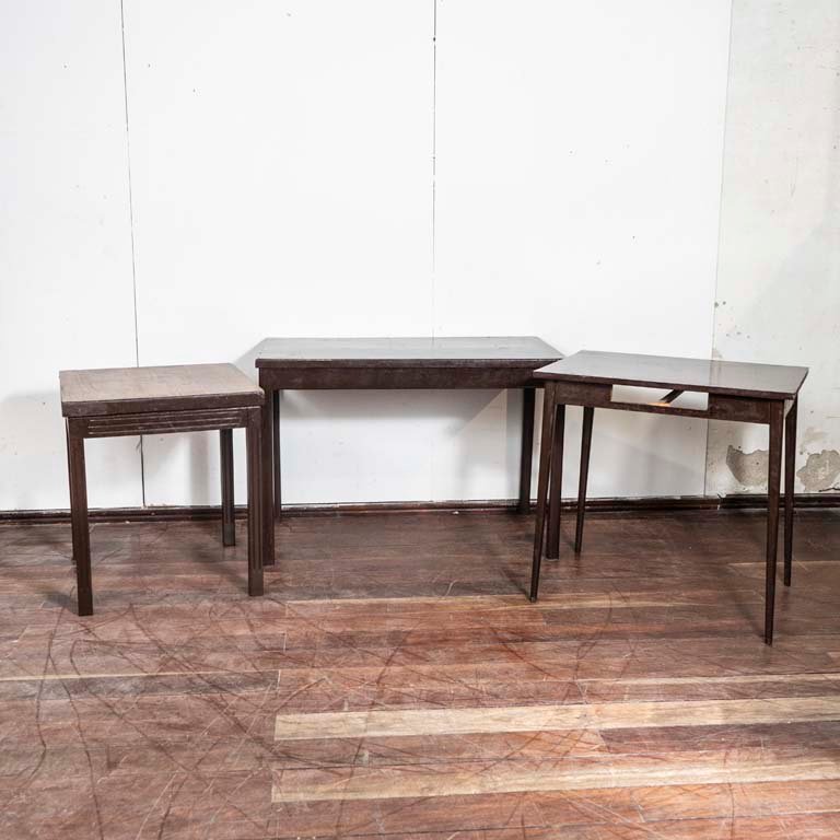 Lote anterior: Muebles de madera con detalles y lustre