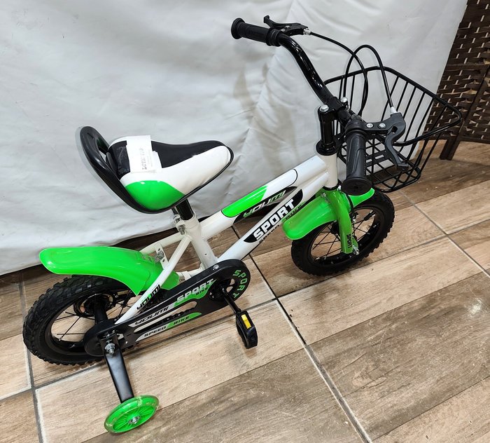 Bicicleta infantil con accesorios y buena condición - imagen 5