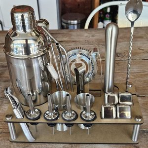 Lote anterior: Set de Coctelería Completo con Coctelera y Accesorios