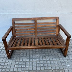 Sofá de Madera para Dos Cuerpos con Detalles de Uso - imagen 1