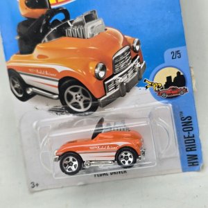 Hot Wheels Pedal Driver Naranja y Blanco - imagen 2