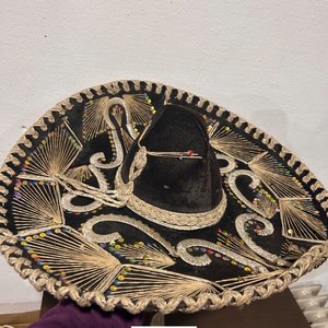 Sombrero Mexicano Charro Bordado Dorado y Lentejuelas - imagen 4