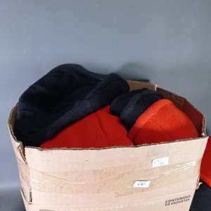 50 Gorros de Tela Polar Nuevos en Caja - imagen 4