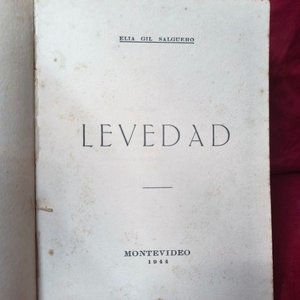 Libro "Levedad" de Elia Gil Salguero, Poesía, Montevideo 1944 - imagen 2