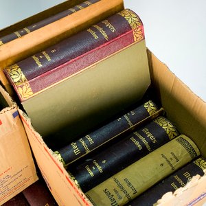 Diccionario Meyers en Alemán, 24 Tomos de 1908 con Lomos Marrones y Letras Doradas - imagen 3