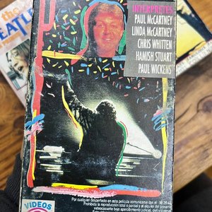 Lote de 3 videocassettes VHS musicales: Paul McCartney, The Beatles y Phil Collins - imagen 4