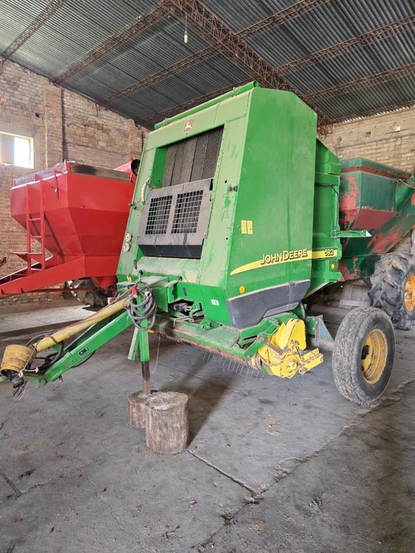 Enfardadora John Deere 592 - Maquinaria para la agricultura - imagen 4