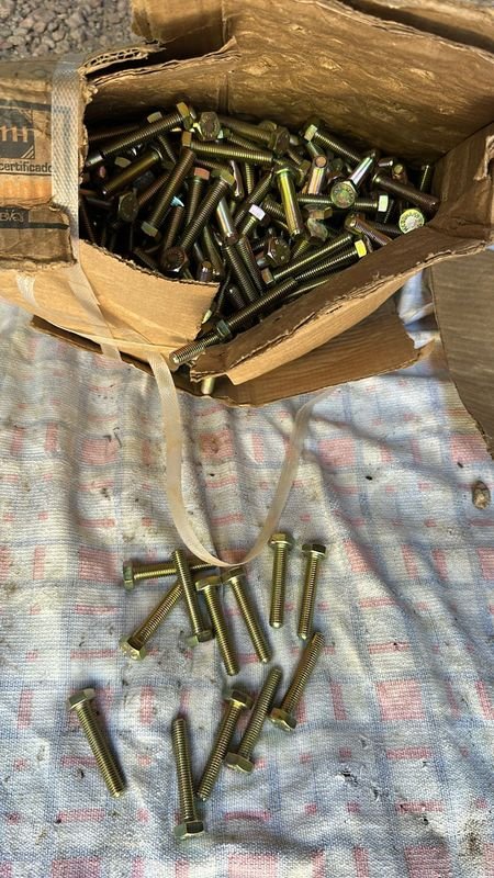 Lote siguiente: Tornillos acerados hexagonales de alta calidad