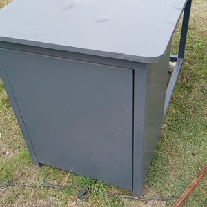 Lote siguiente: Mesa de Trabajo Gris Metálica