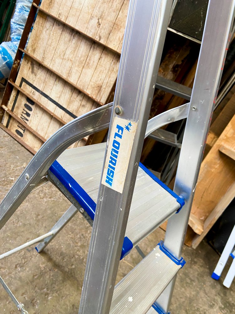 Item 499884 - Image 3