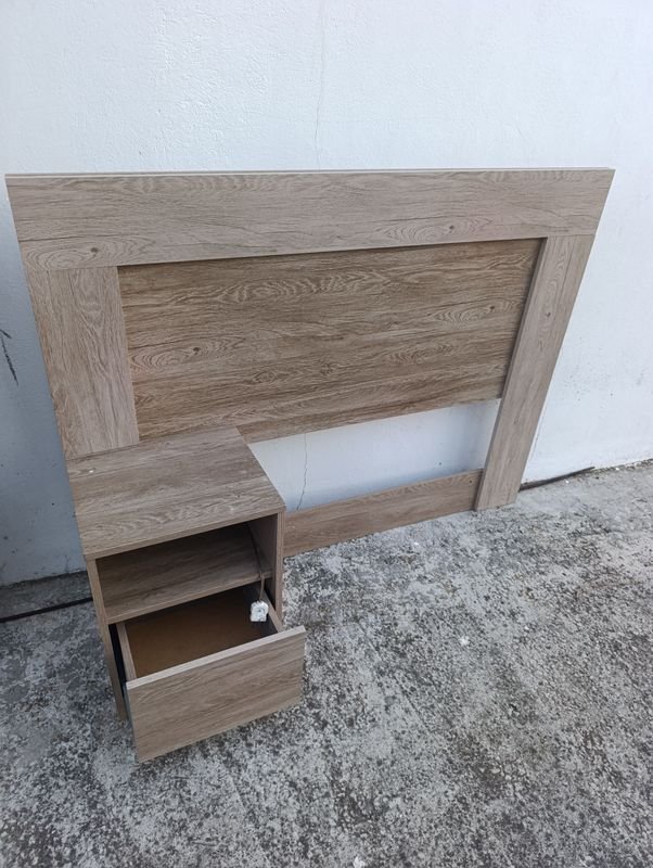 Mueble de Cabeza de Madera con Alcance y Gabinete - imagen 2