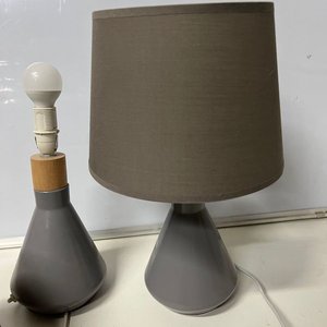 2 Lámparas Veladoras Portátiles Grises con Pantallas - imagen 4