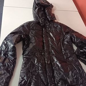Campera de Mujer Talle M, Negro Brillante - imagen 3