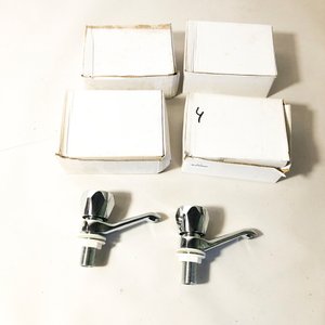 Ocho Canillas Cromadas para Baño o Cocina en Caja - imagen 2