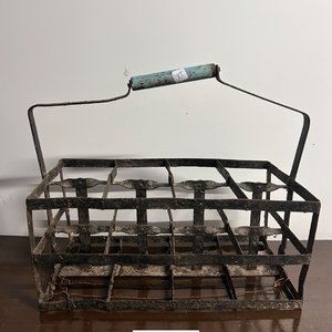 Casillero Metálico Vintage para Botellas - imagen 3