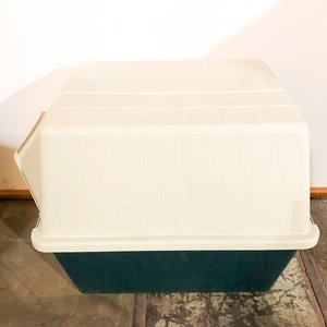 Casa para Mascotas Grande de Plástico Resistente - imagen 3