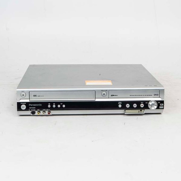 Grabadora DVD y VHS Panasonic DMR-ES50