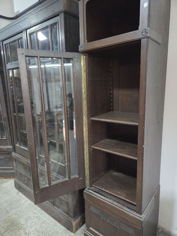 Muebles exhibidores antiguos en Roble Europeo para restaurar - imagen 4